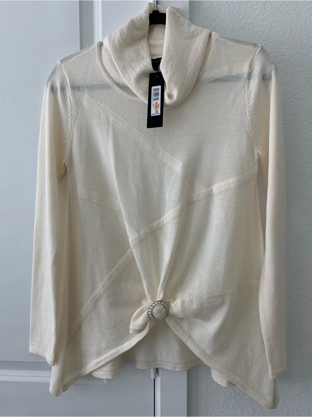 Donna Karan Pearl Ring Twist-Knot Wool Knit Sweater